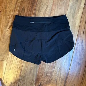 Lululemon Speed up high rise lined 2.5 short